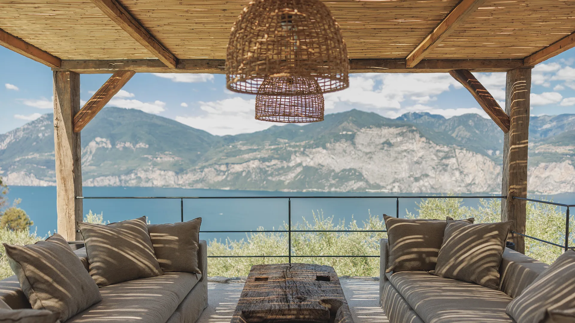 ca-dei-mongi-wabi-sabi-hideaway-luxus-villarentalhospitality-0