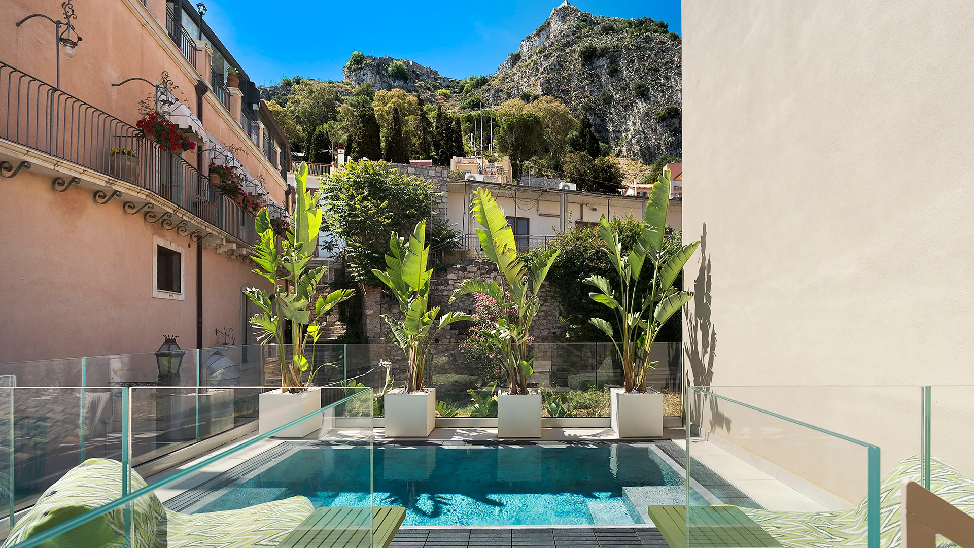 taormina-infinity-suiteshospitality-0